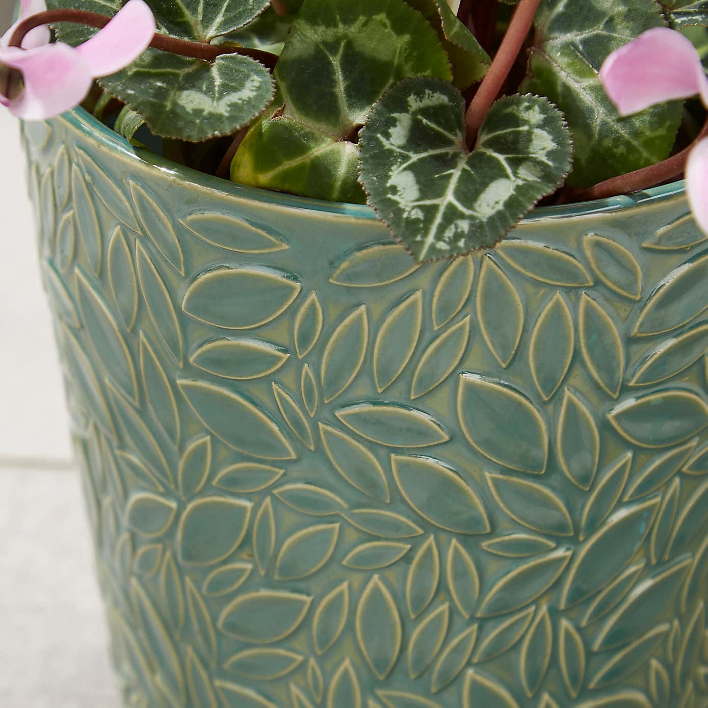 Leaf Embossed Stoneware Plant Pot