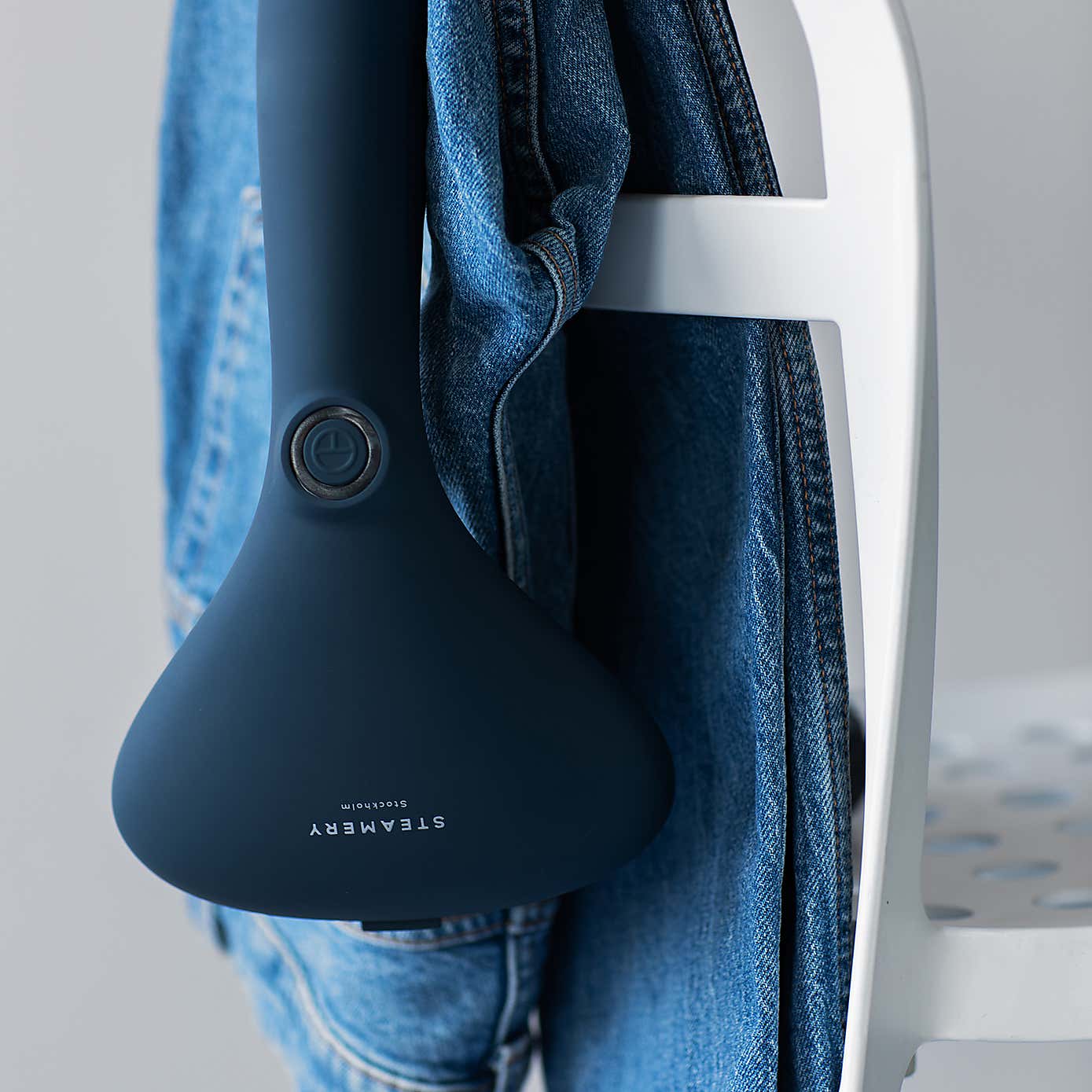 Steamery Cirrus 2 Handheld Steamer