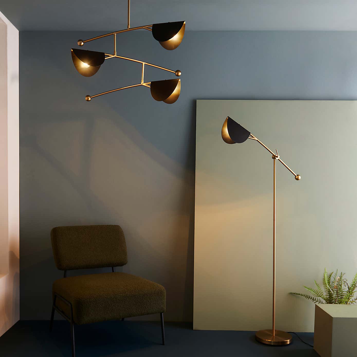 Aquila Metal Adjustable Floor Lamp