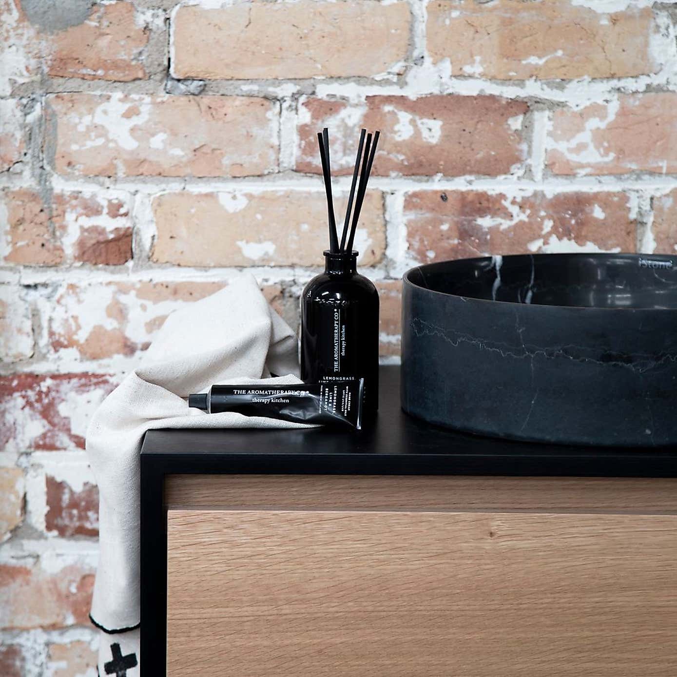 The Aromatherapy Co Therapy Mandarin, Mint & Basil Kitchen Diffuser 250ml