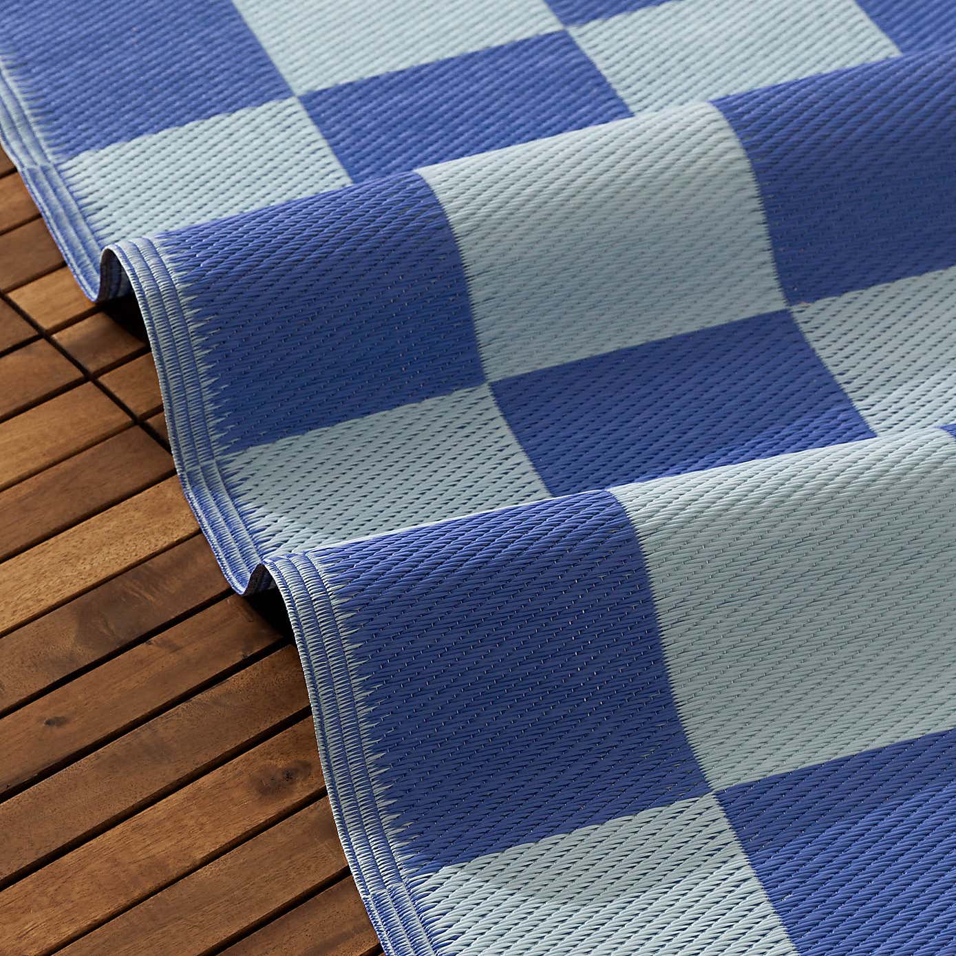 Furn Checkerboard Indoor Outdoor Rug