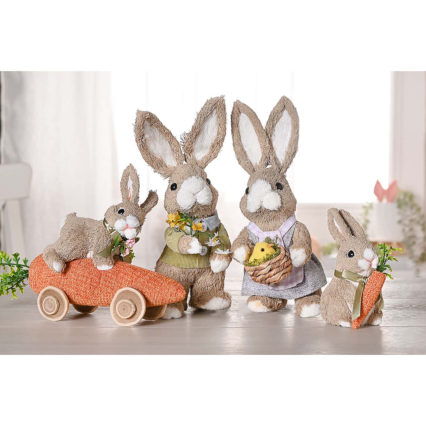 Eggs traordinary Gifting Company Bunny Holding Flowers Decoration