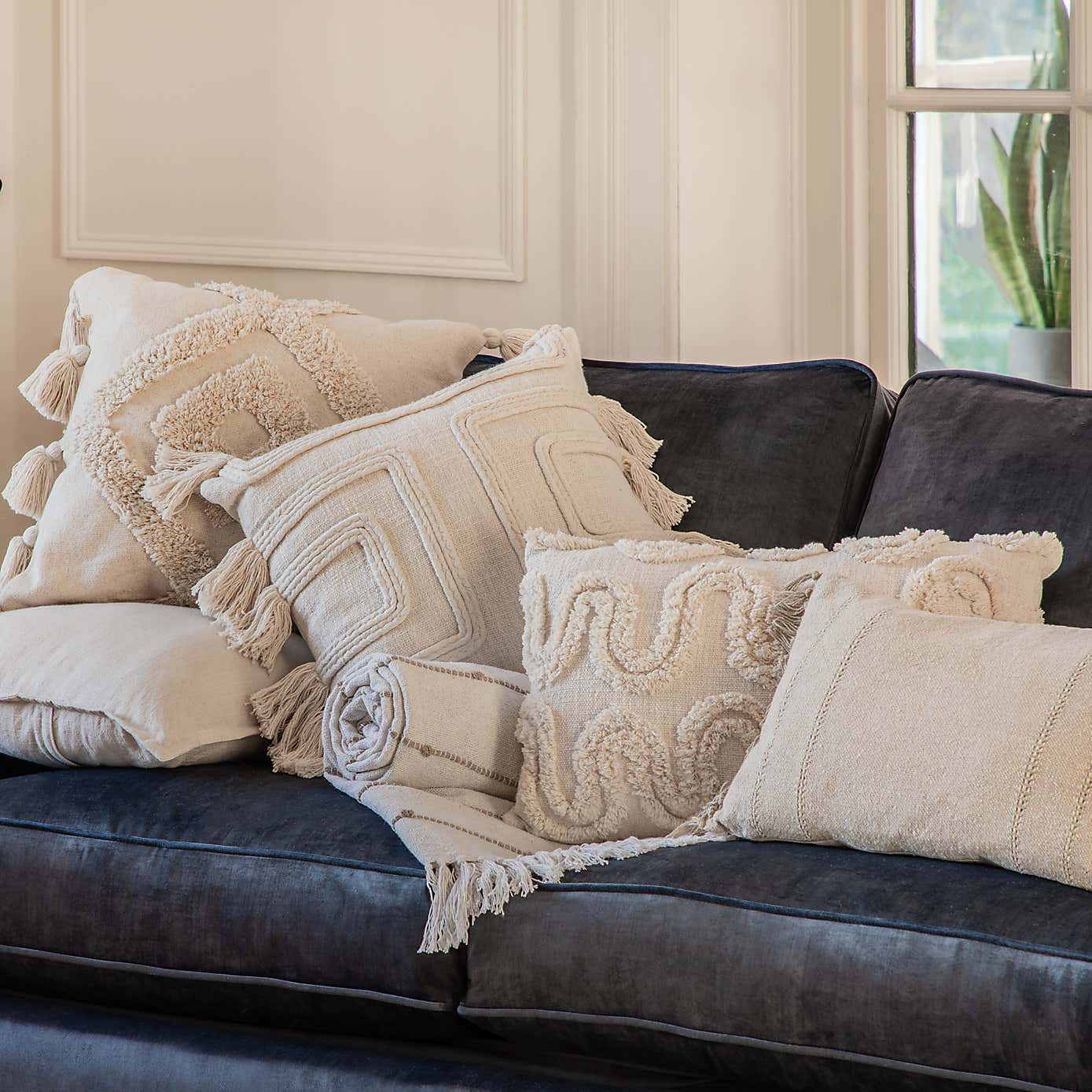 Largs Woven Bobble Grey Throw