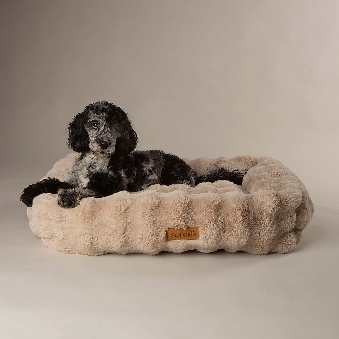 Scruffs Luxurious Alpine Dog Box Bed
