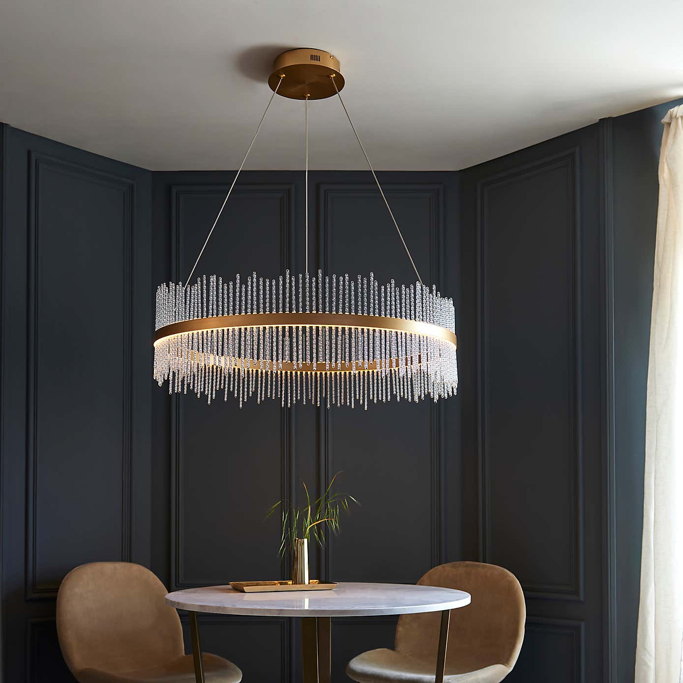 Vogue Summer Grand LED Adjustable Pendant Light