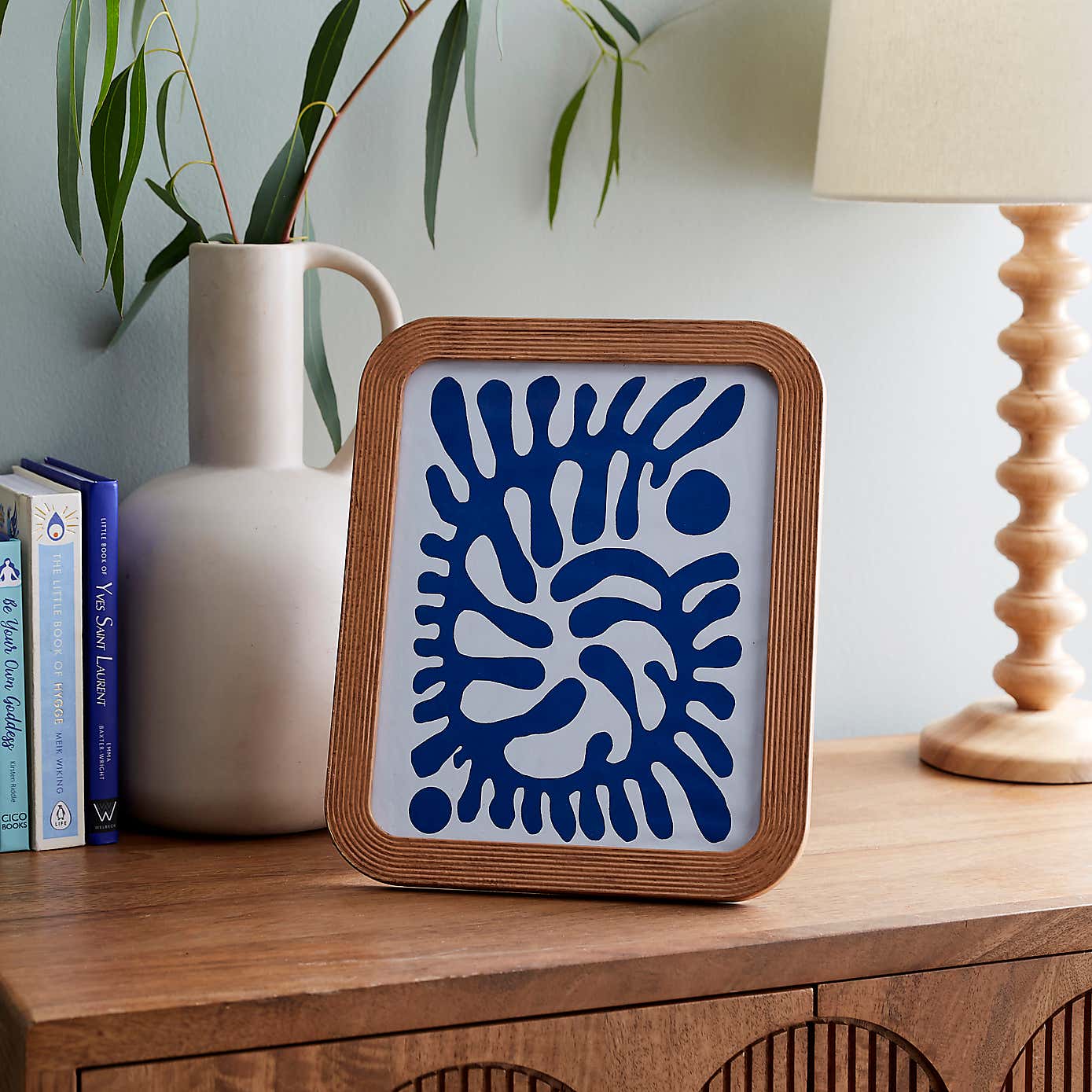 Ribbed Wooden Photo Frame