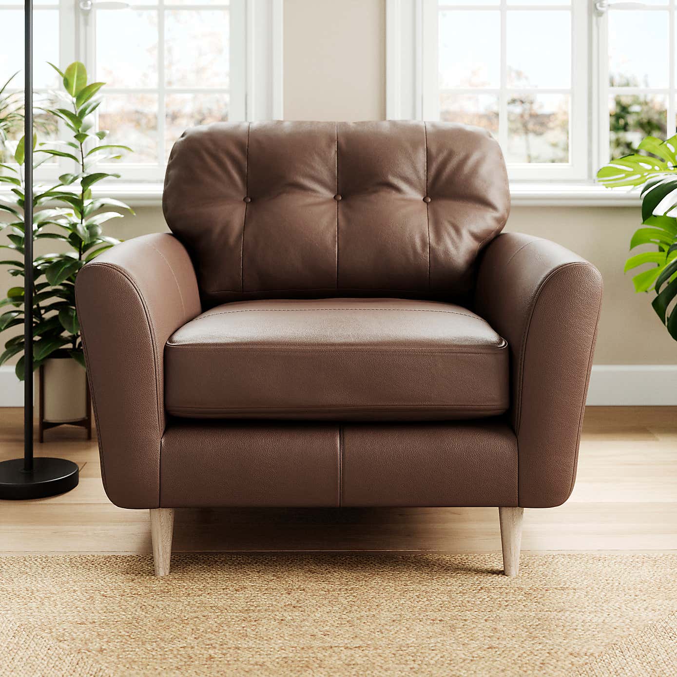 Sven Classic Leather Snuggle Chair