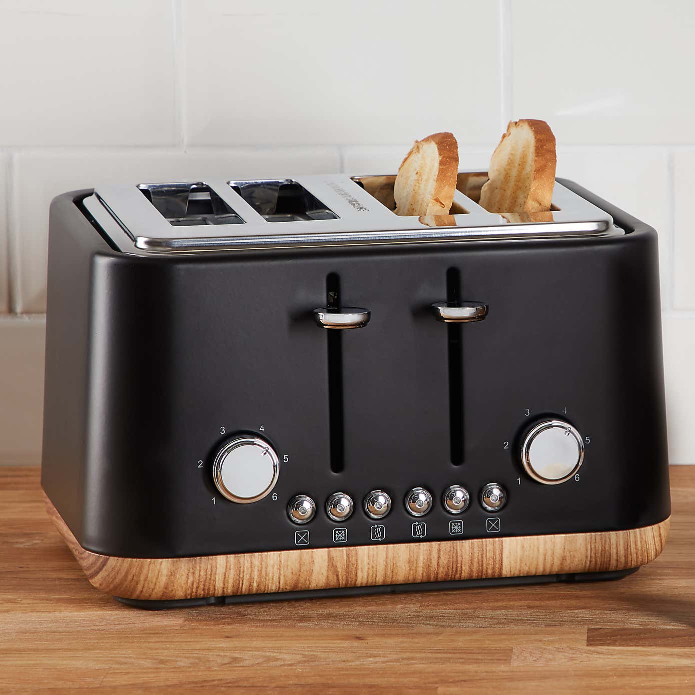 Contemporary 4 Slice Matt Black Toaster