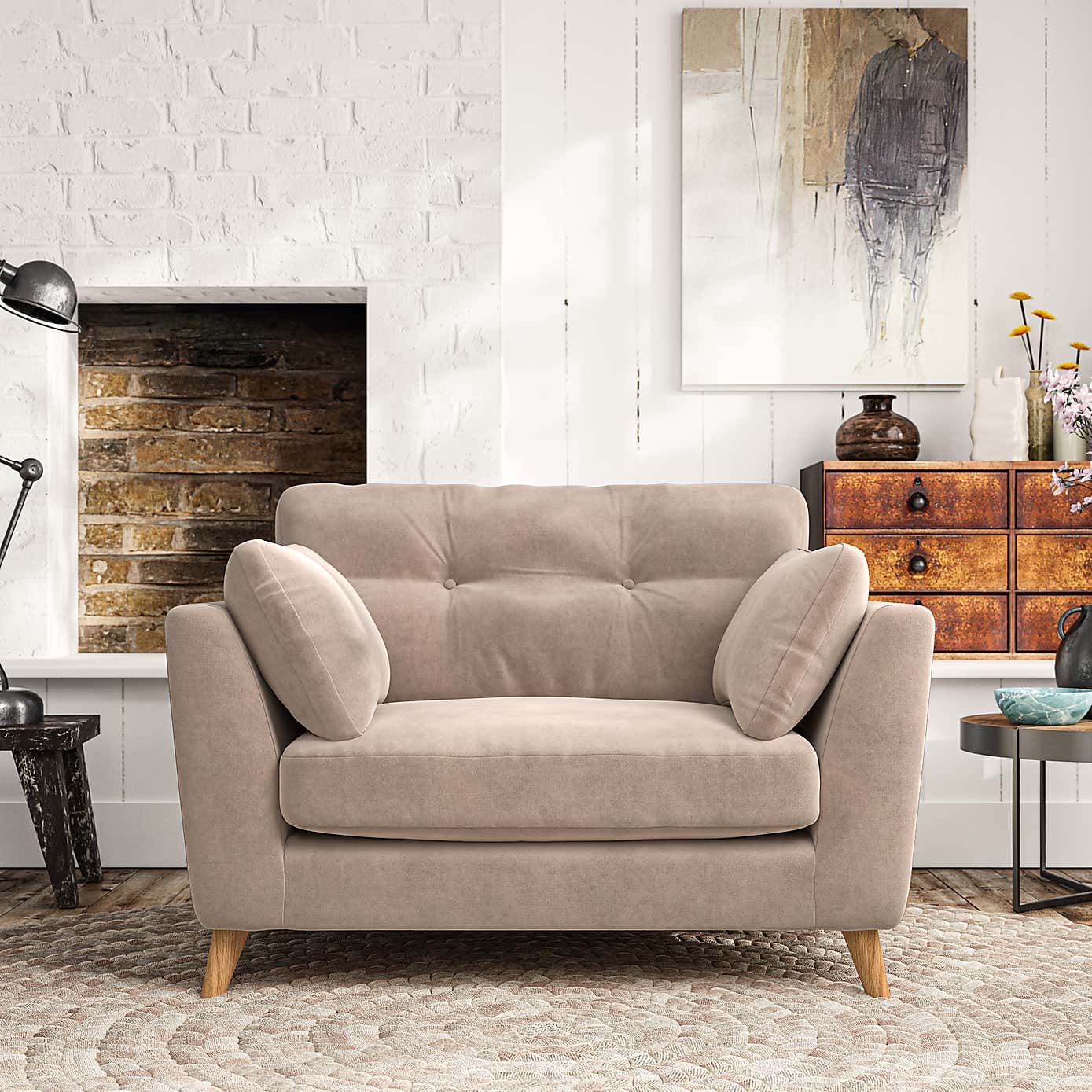 Peyton Snuggle Chair