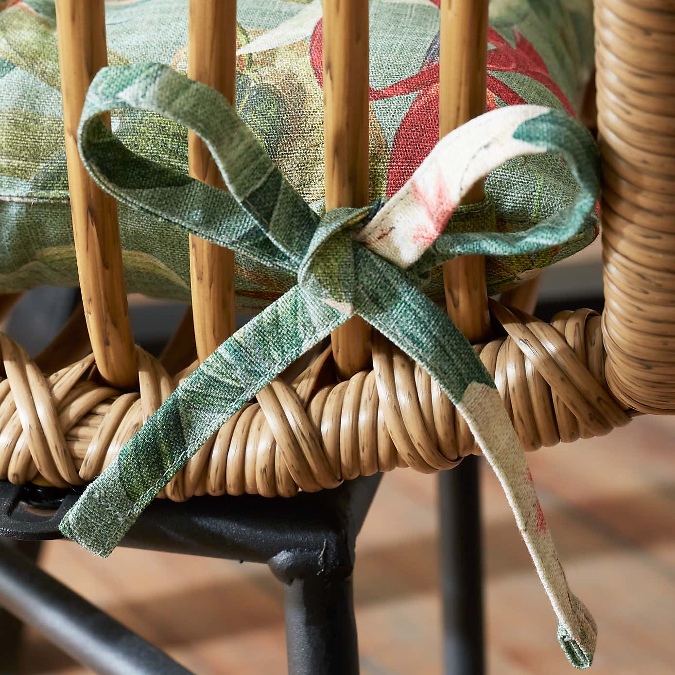 Botanical Birds Seat Pad