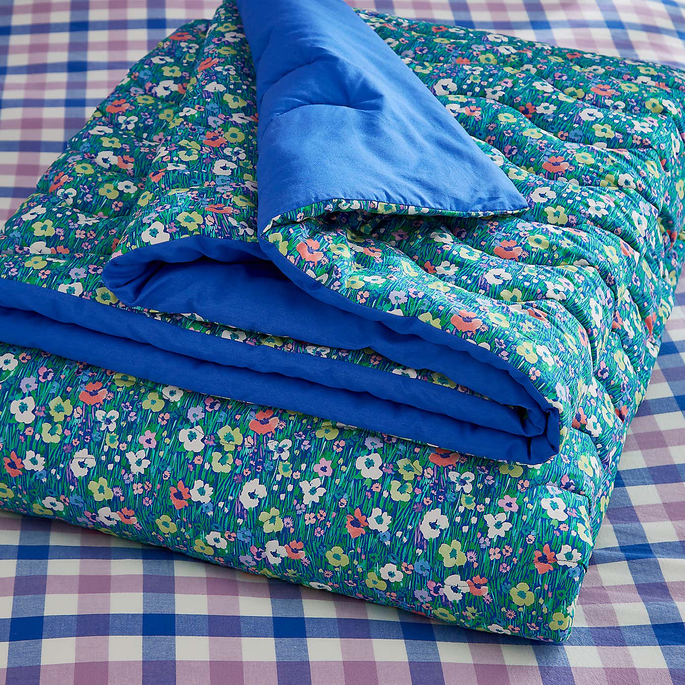 Sophie Robinson Petal Meadow Bedspread