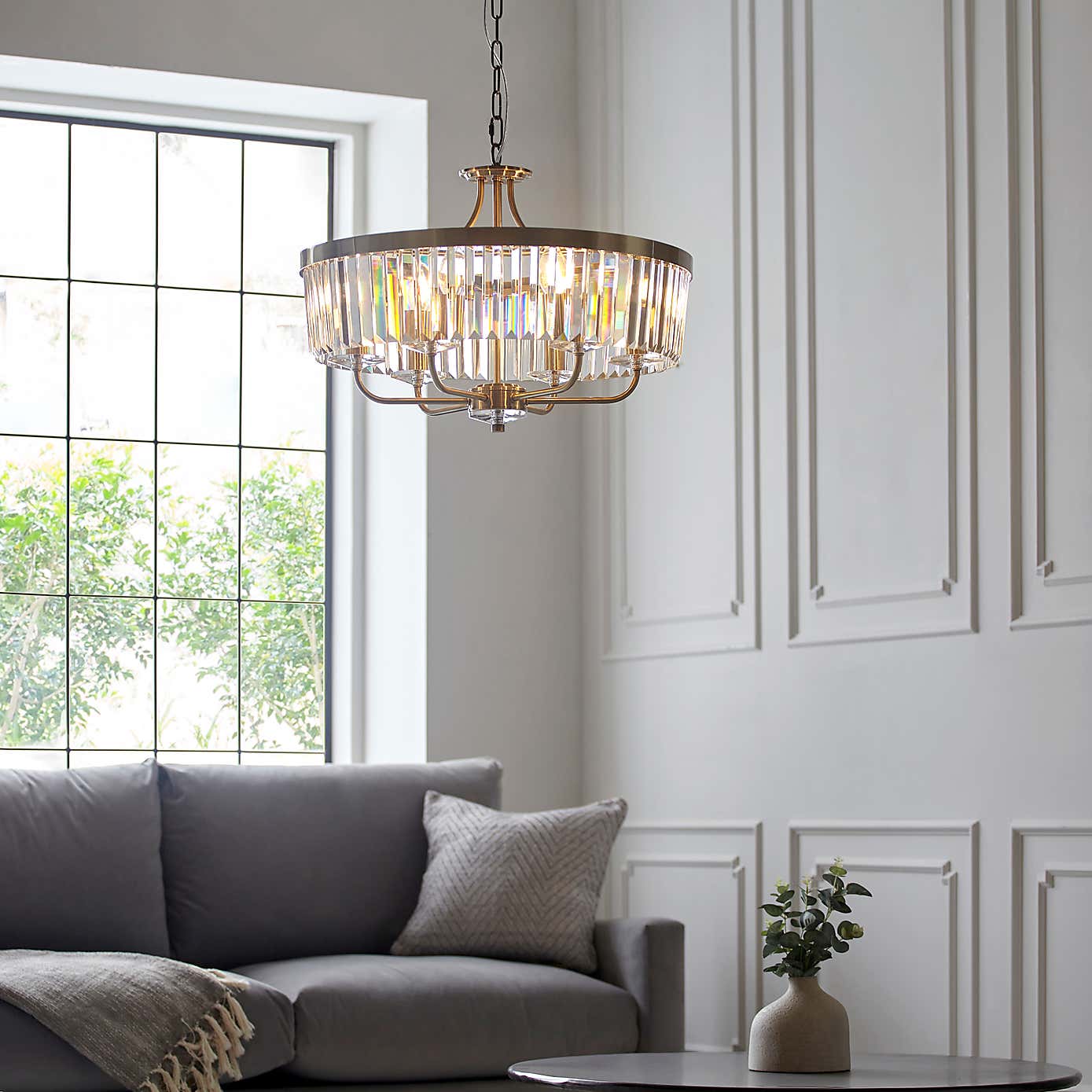 Vogue Lighting Balmoral 6 Light Chandelier