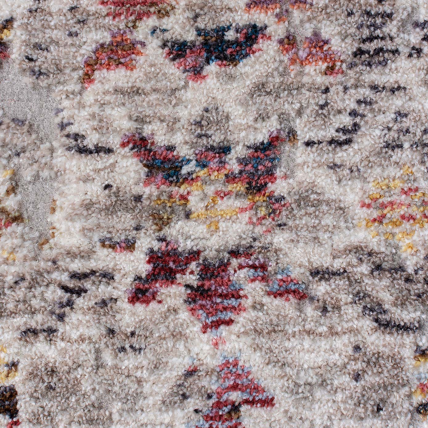 Soraya Traditional Square Rug