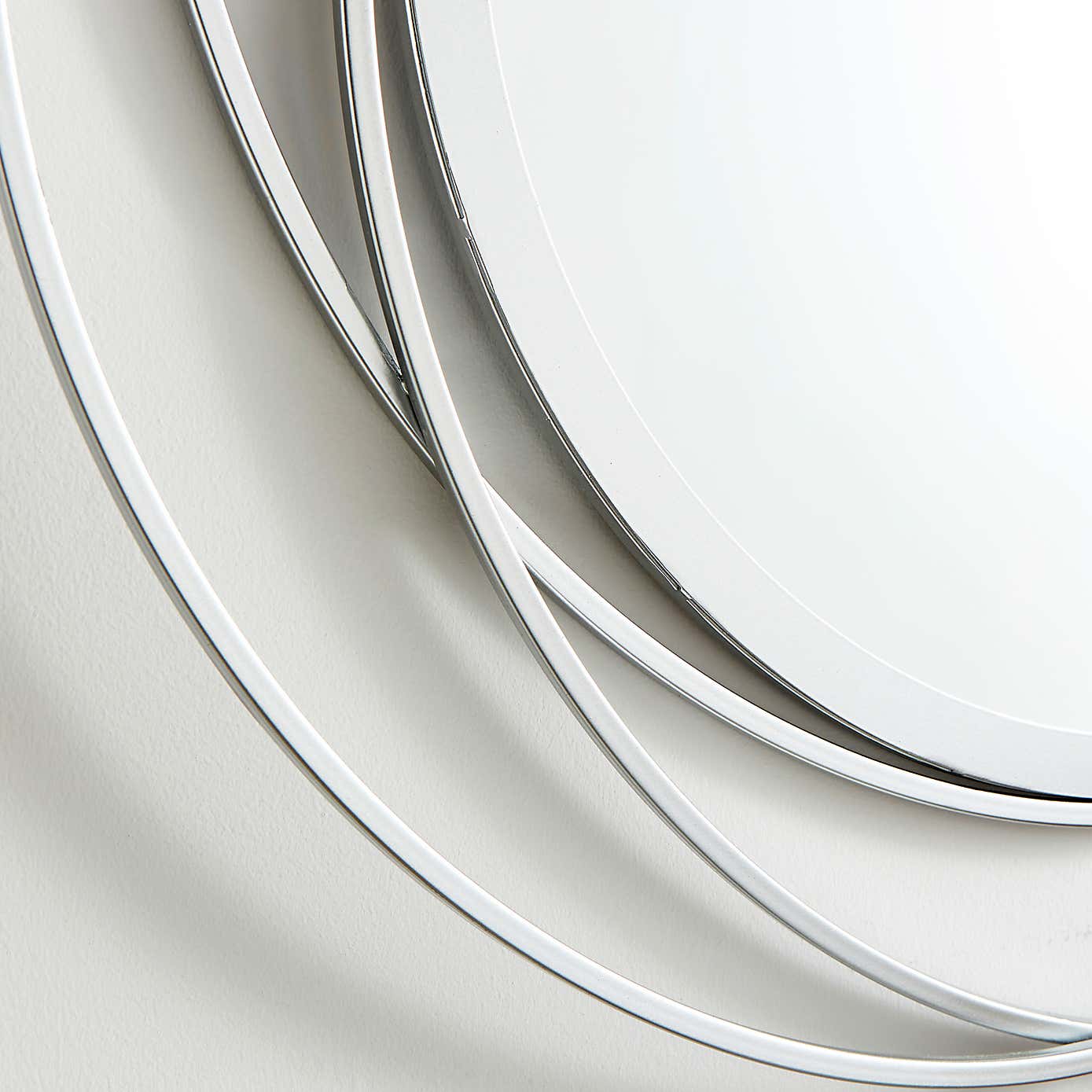 Zen Luxe Round Indoor Outdoor Wall Mirror