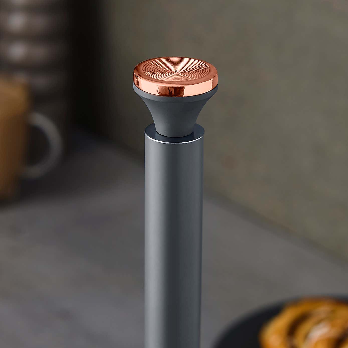 Tower Cavaletto Kitchen Roll Holder