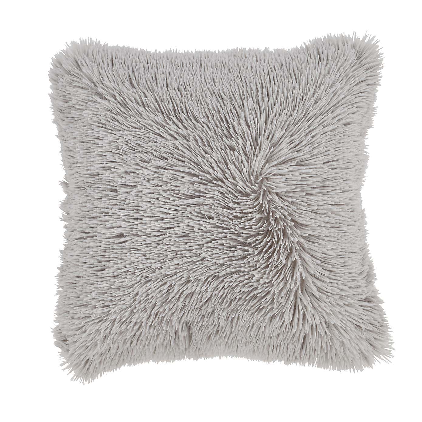 Catherine Lansfield Cuddly Square Cushion