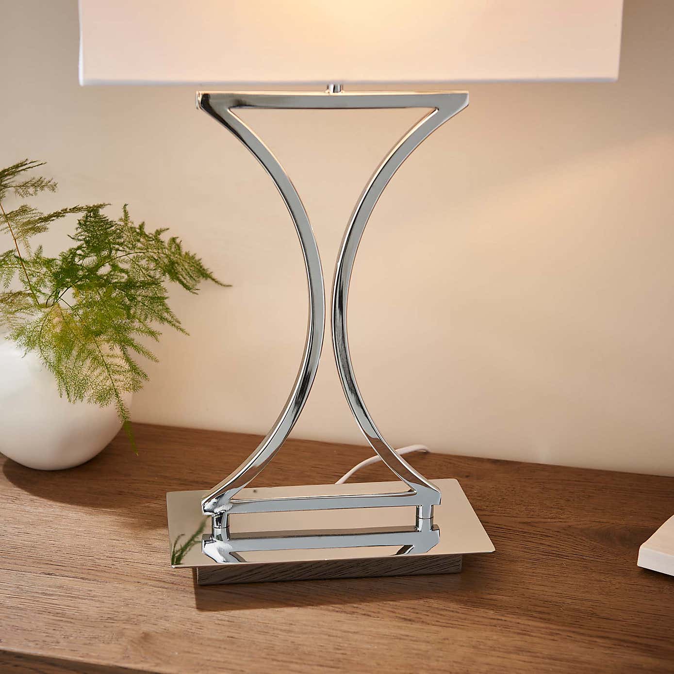 Vogue Epalle Table Lamp Chrome