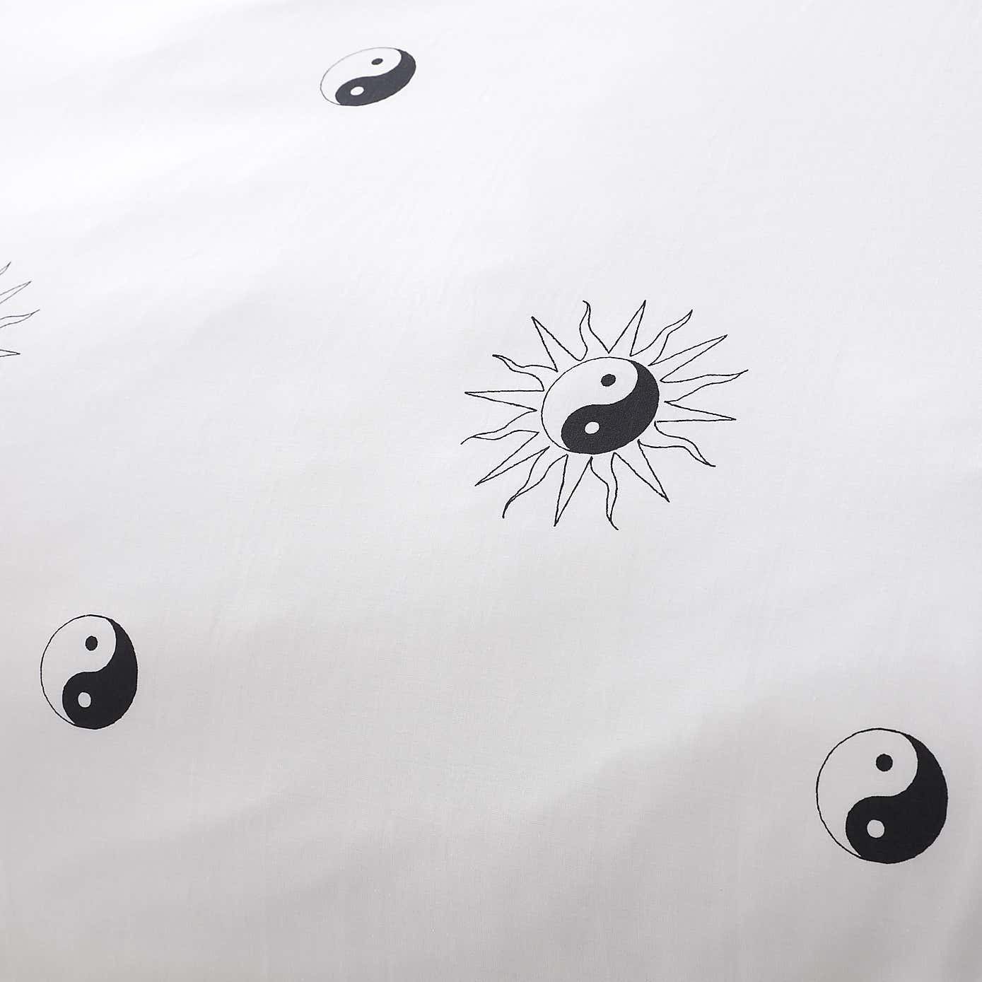 YinYang Duvet Cover & Pillowcase Set