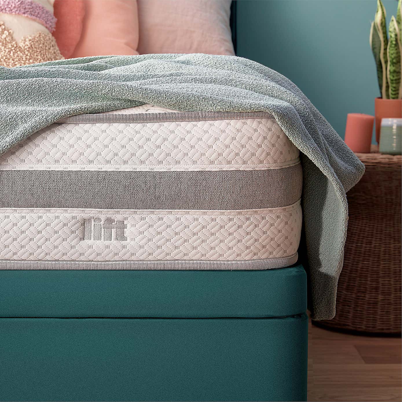 Silentnight Lift Rejuvenate 1600 Pocket Mattress