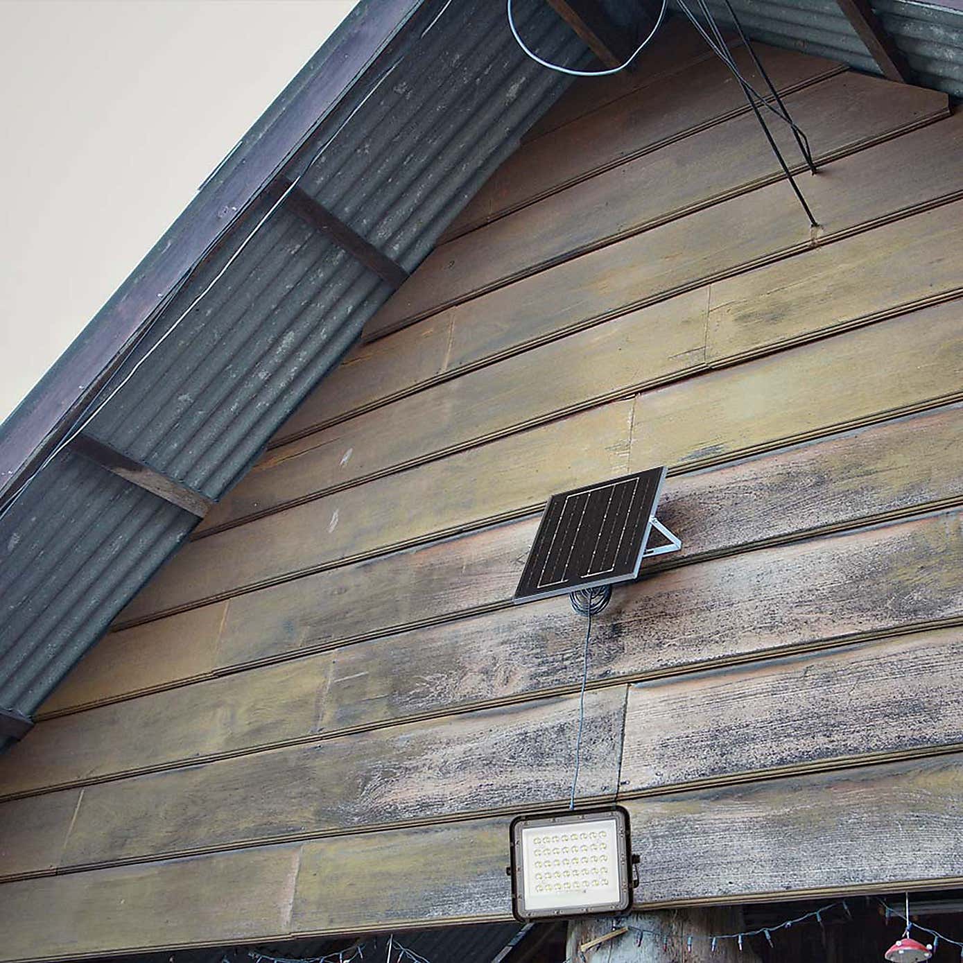 V-TAC 40W LED Solar Floodlight Outdoor Wall Light