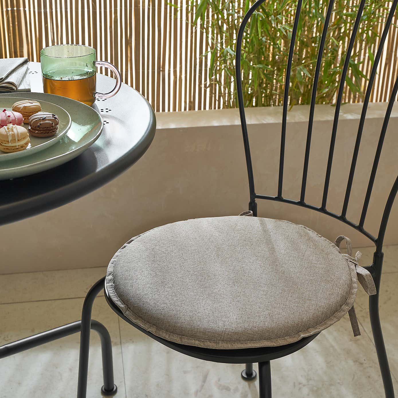 Set of 2 Water Resist Round Seat Pads