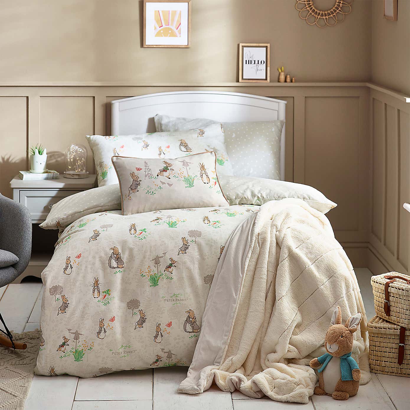 Peter Rabbit Classic Duvet Cover and Pillowcase Set