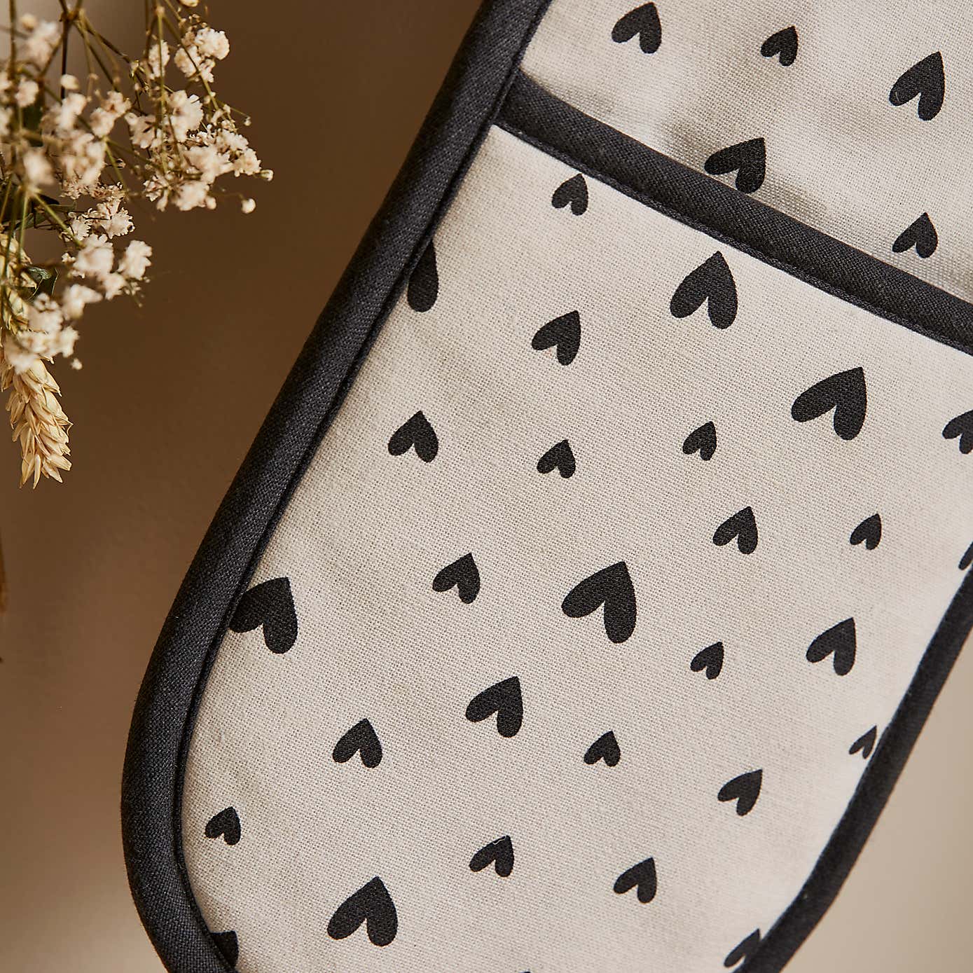 Hearts Double Oven Glove