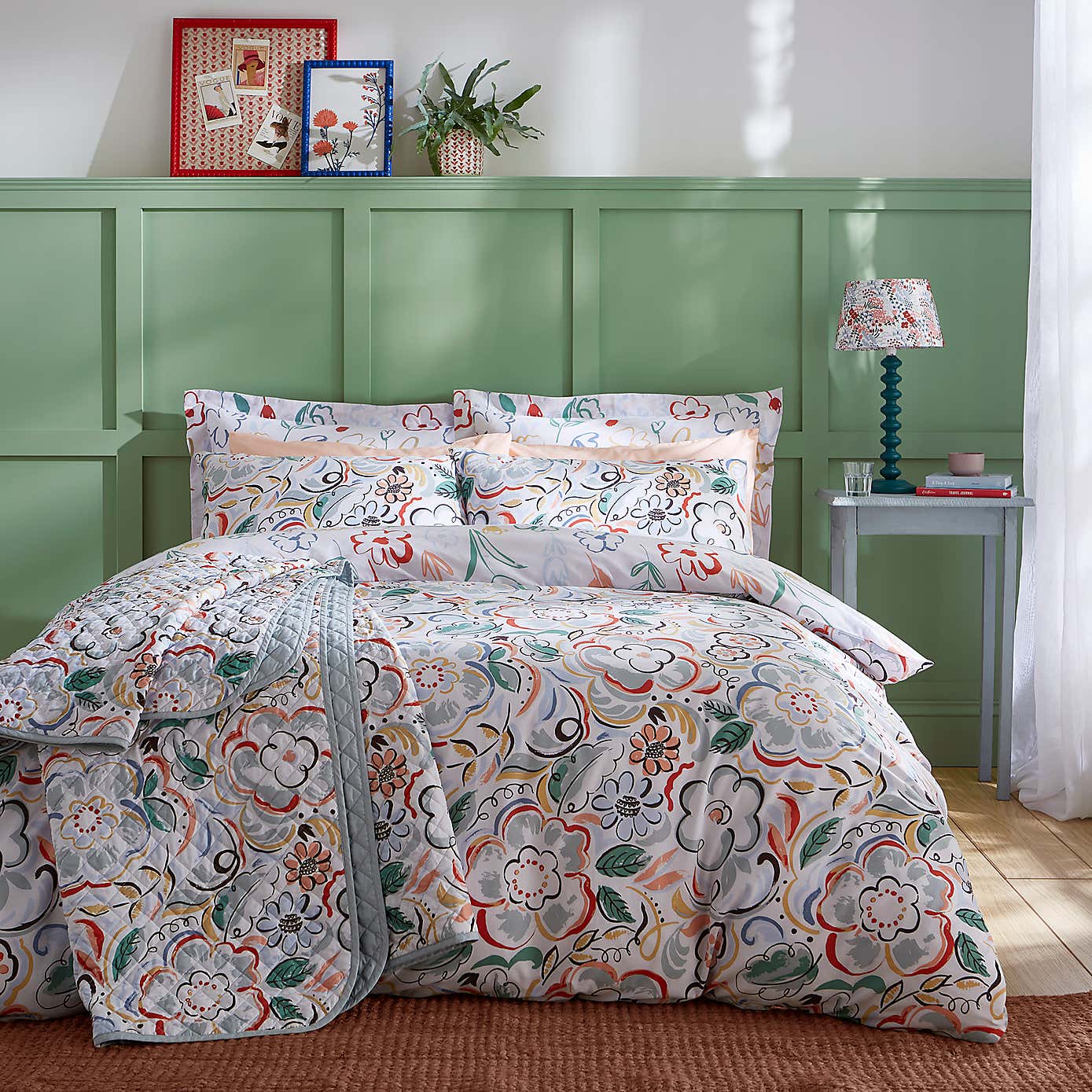 Heart and Soul Ayva Floral Bedspread