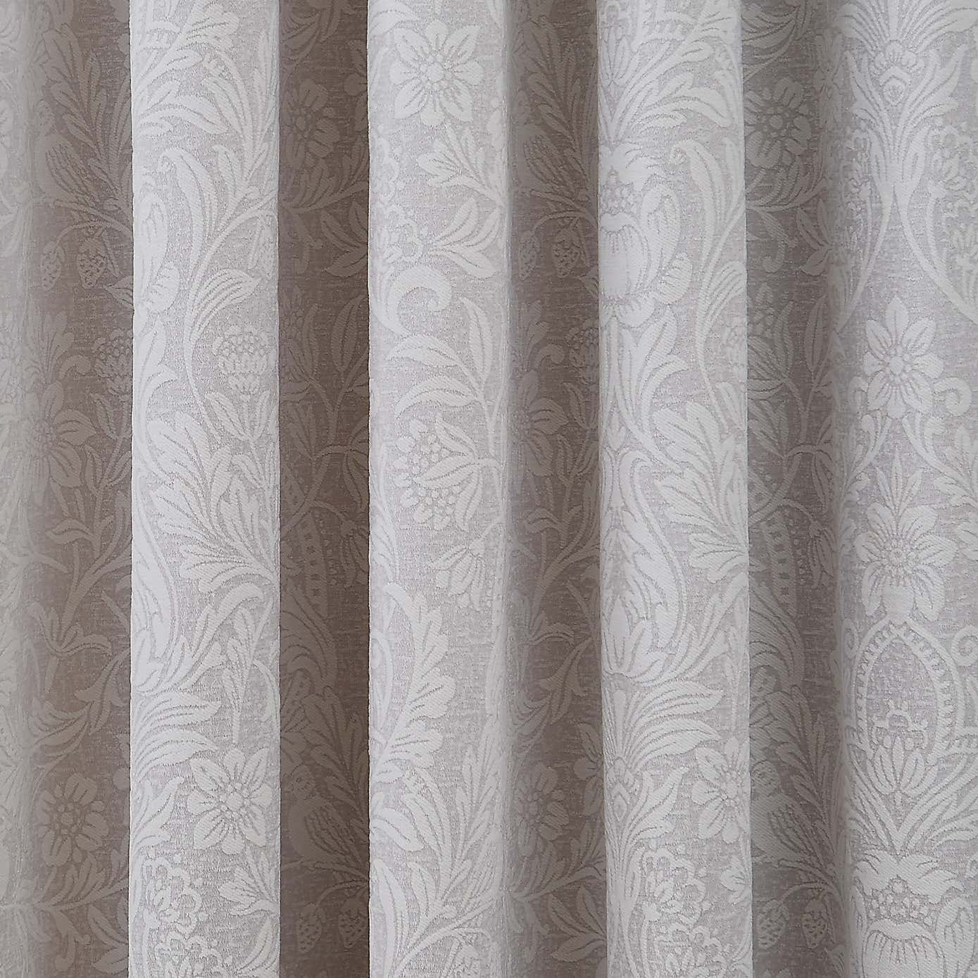 Dorma Winchester Eyelet Curtains
