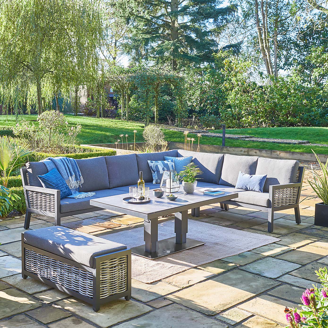 Langham Large Comfort Outdoor Corner Set