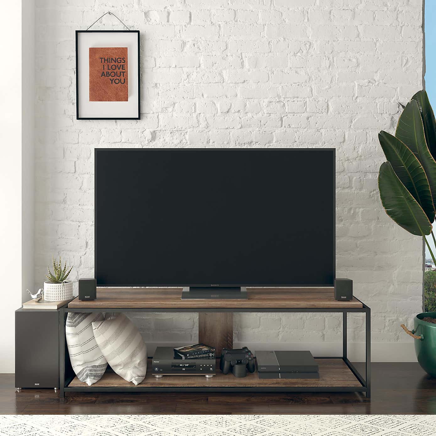 Quincy TV Unit, Weathered Oak for TVs up to 67"