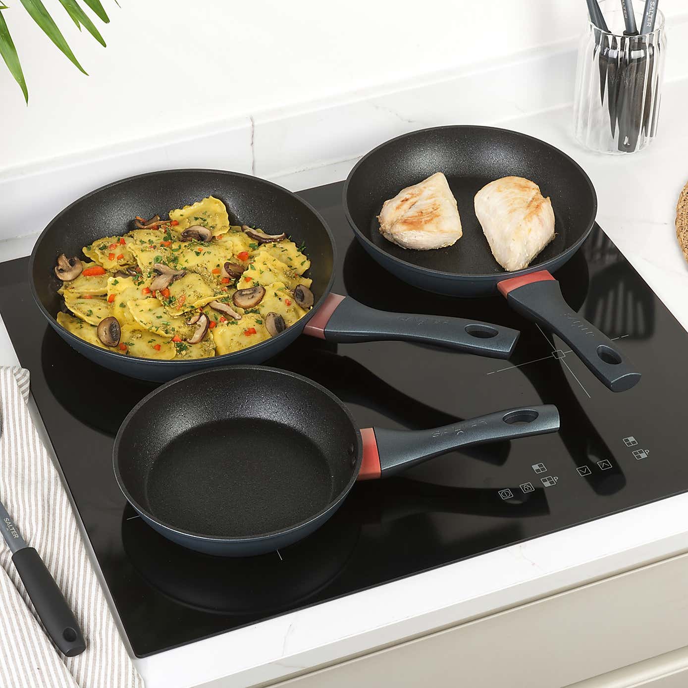 Salter Megastone 28cm Aluminium Frying Pan