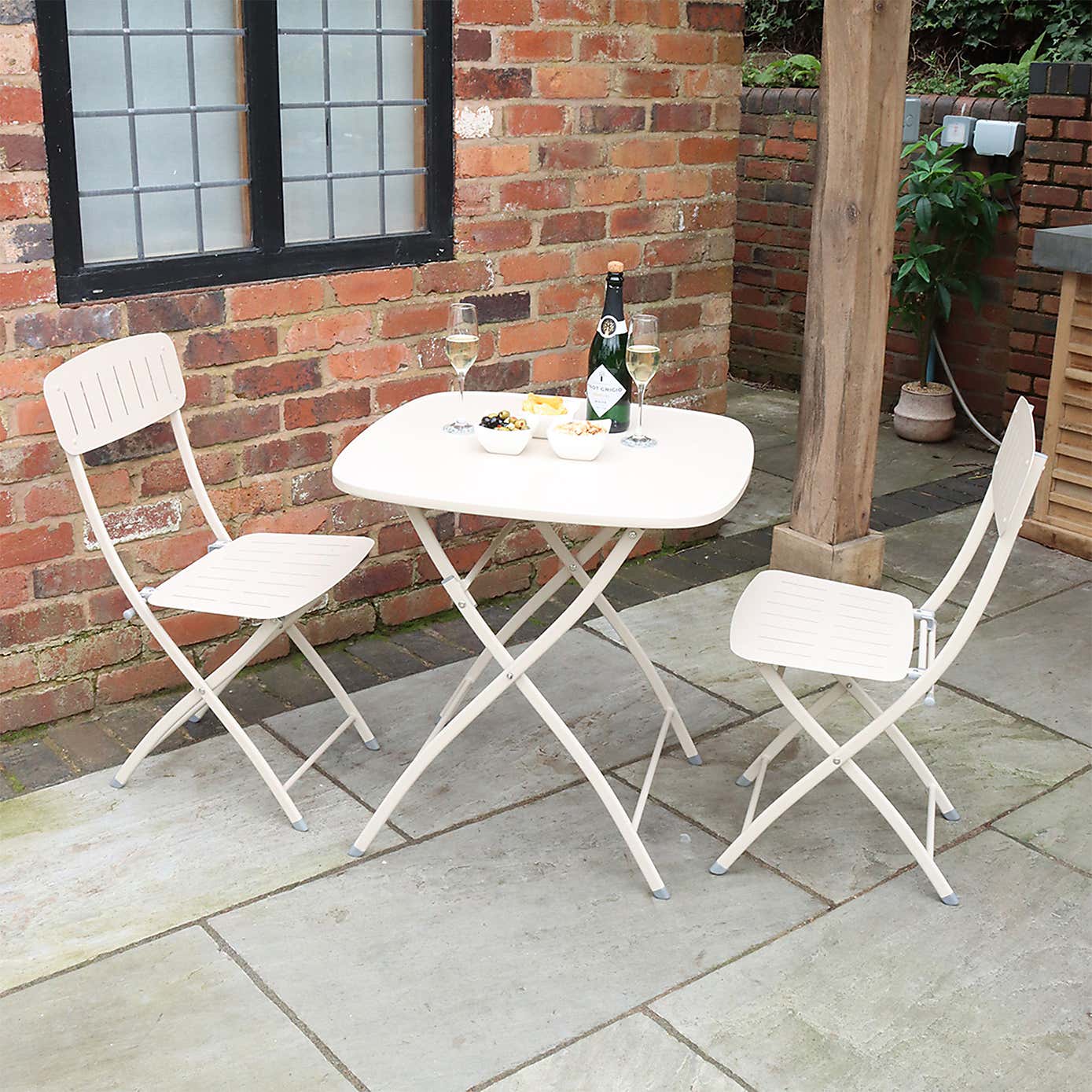 A.Mir Venice Square Outdoor Bistro Set