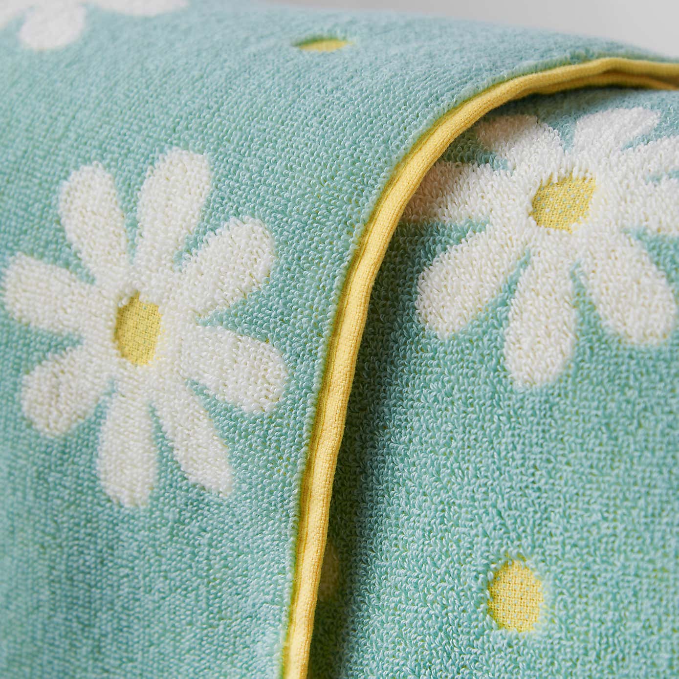 Daisy Cotton Towel