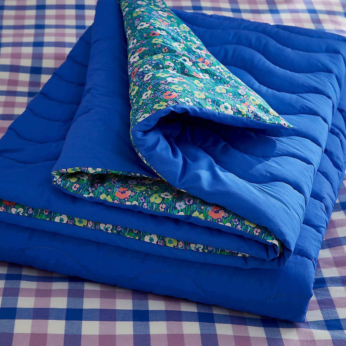 Sophie Robinson Petal Meadow Bedspread