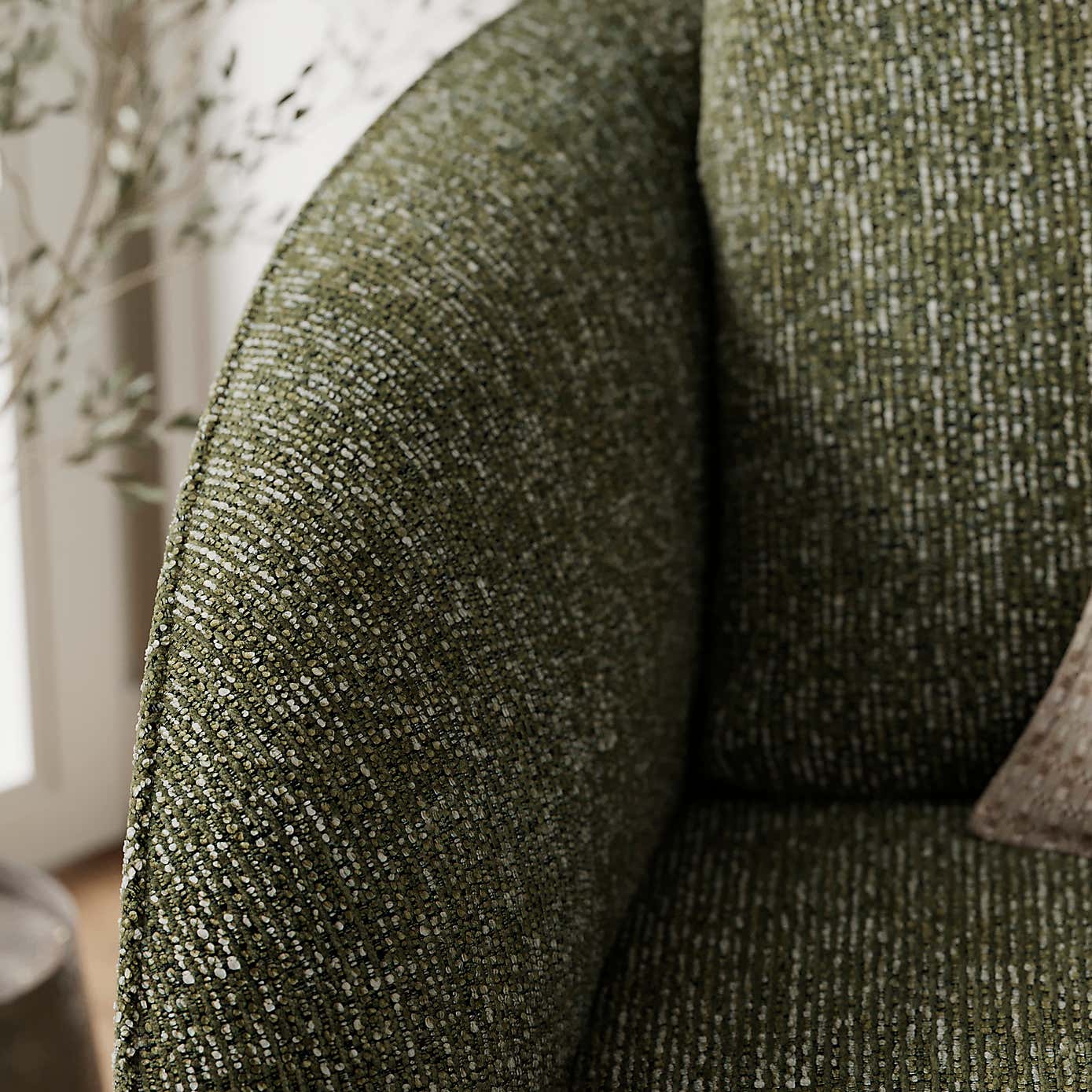 Wren Mixed Boucle Swivel Chair