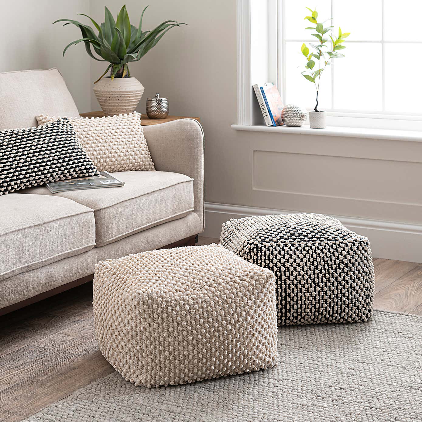 Jersey Black Bobble Cube