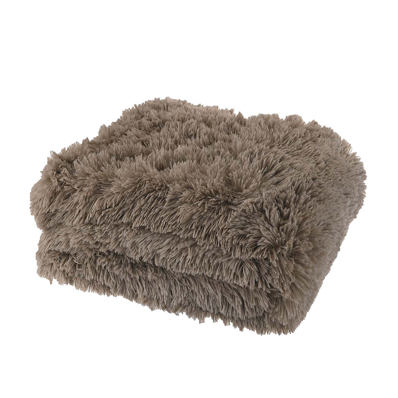 Catherine Lansfield Cuddly Deep Pile Throw
