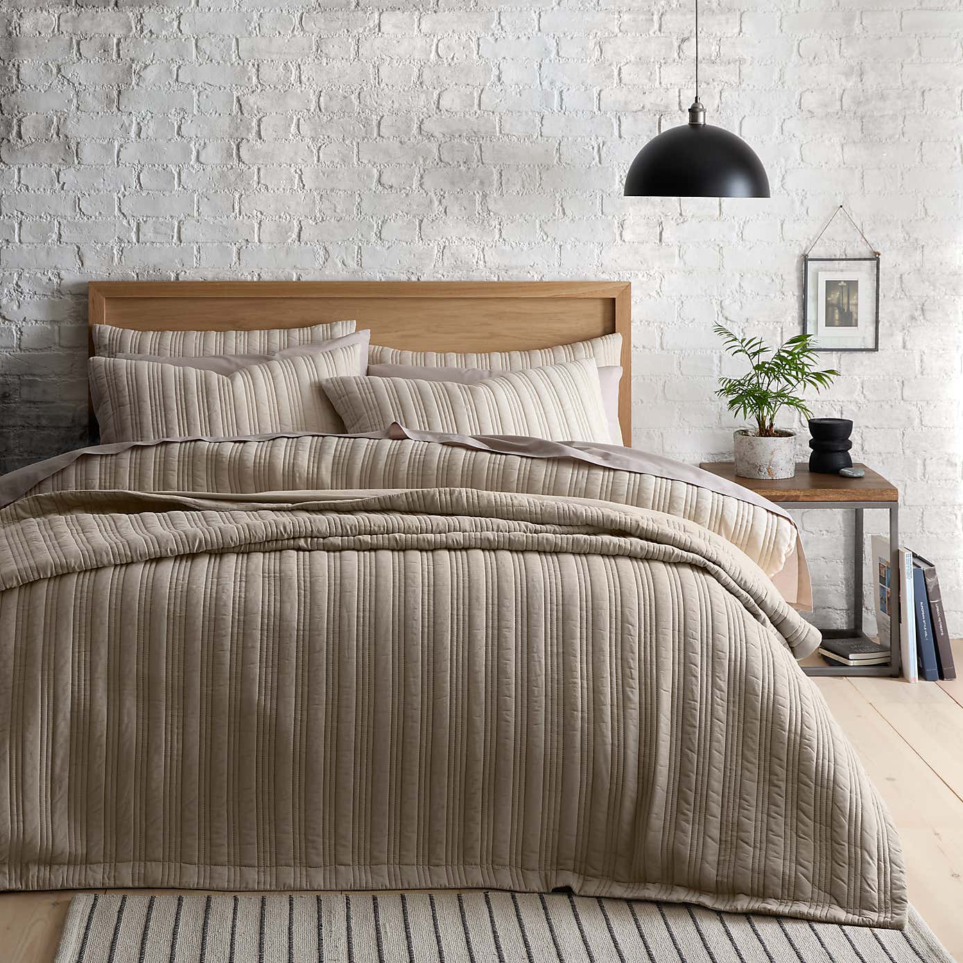 Arthur Stripe Bedspread