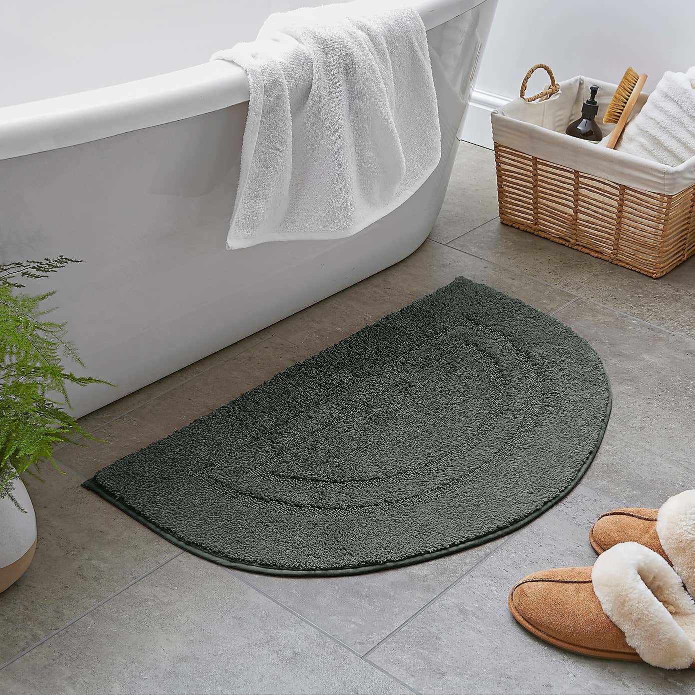 Luxury Cotton Semi-Circle Bath Mat