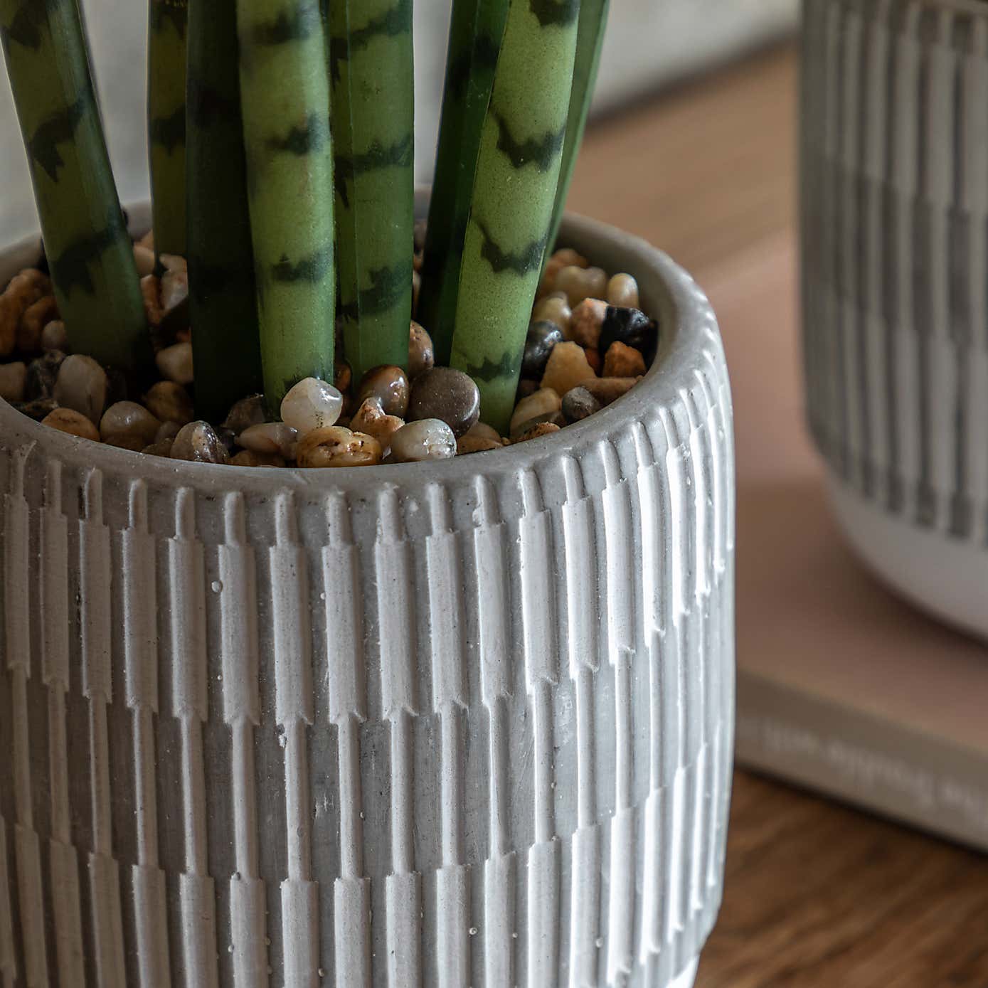 Set of 2 Artificial Succulents in Ceramic Pots