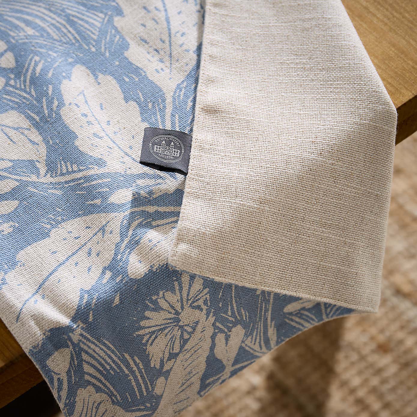 NHM Meadow Starling 033x180 Runner