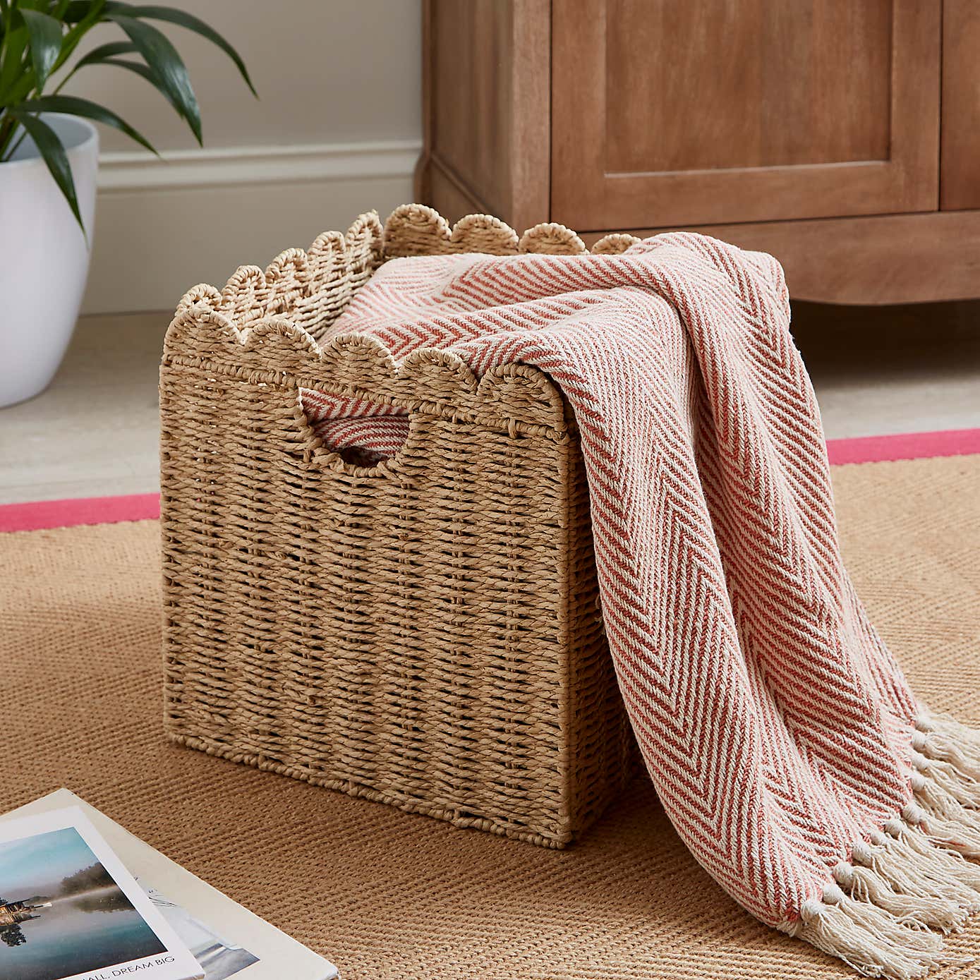 Scalloped Storage Box