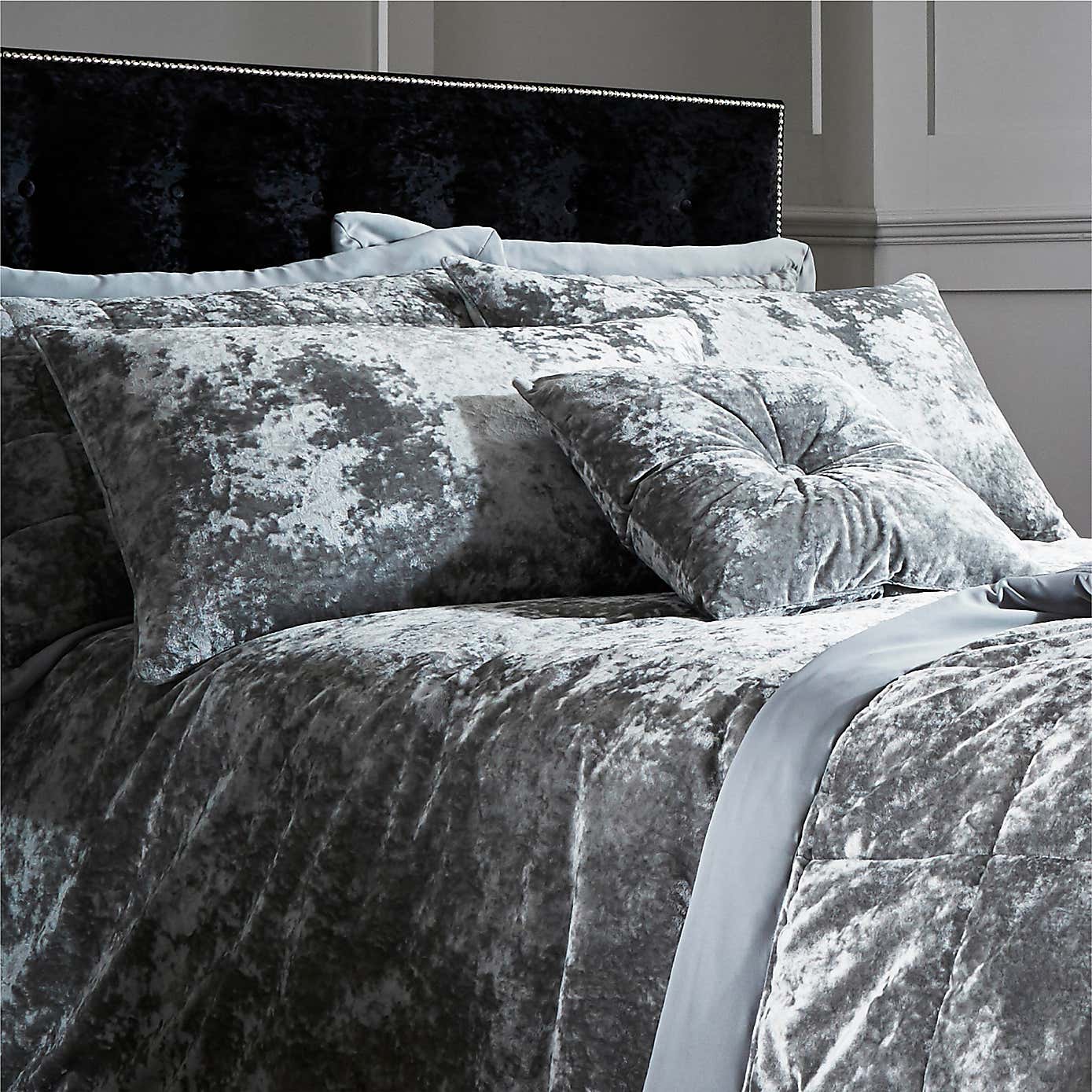 Catherine Lansfield Crushed Velvet Duvet Cover and Pillowcase Set
