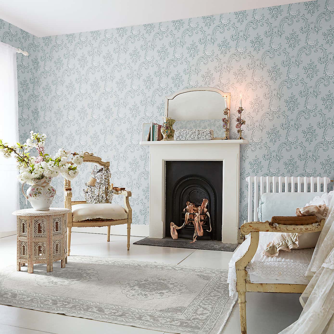 Rachel Ashwell Boudoir Beauty Wallpaper