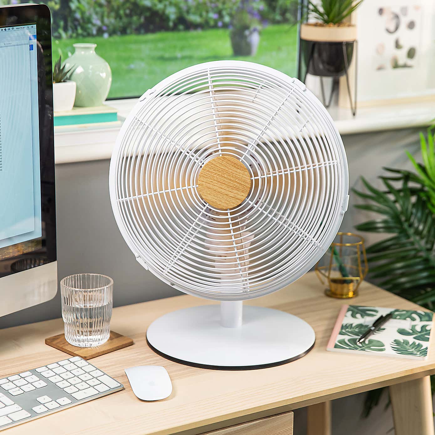 Russell Hobbs Scandi Style 12 Inch Desk Fan