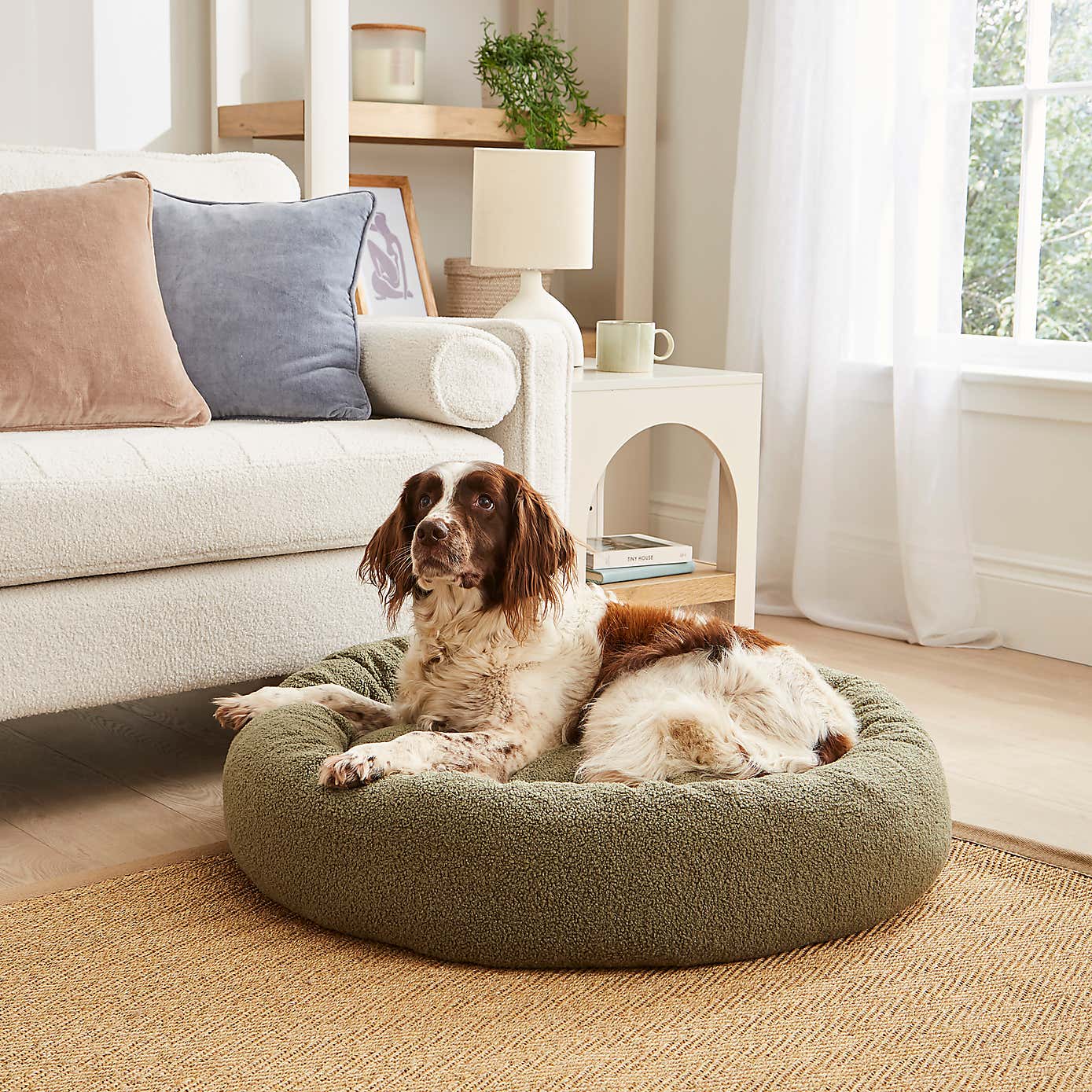 Sherpa Donut Pet Bed