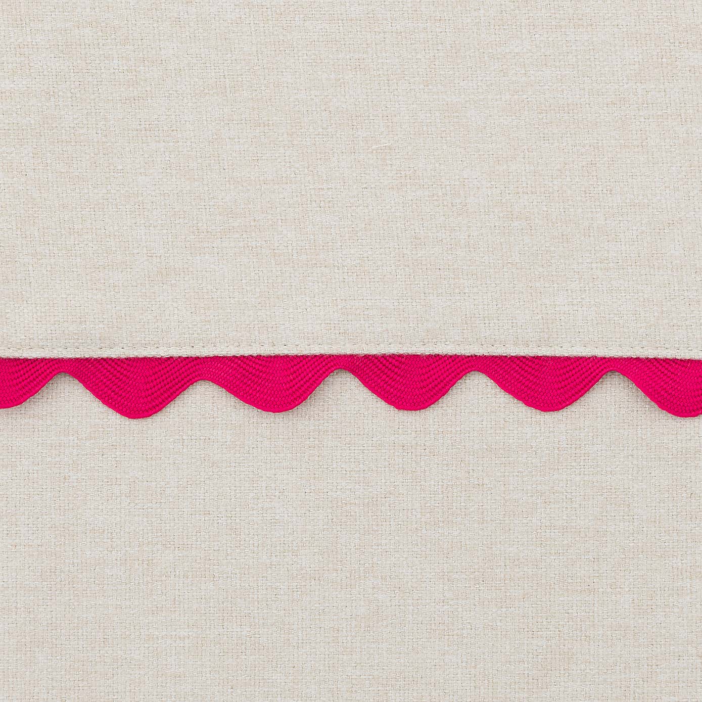 Luna Scallop Blackout Roman Blind