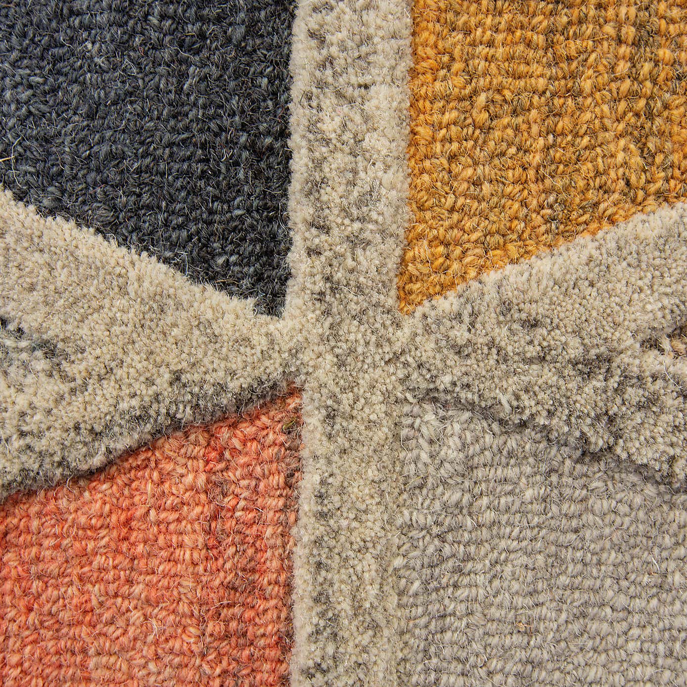 Moretz Geometric Rug