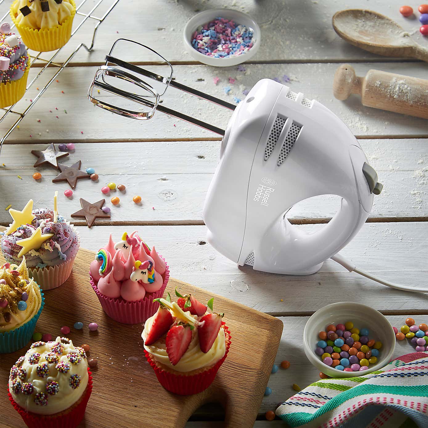 Russell Hobbs Food Collection White Hand Mixer